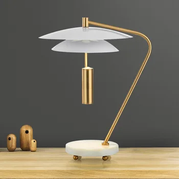 Günstige Postmodernen Kreative Led Schreibtisch Lampe Nordic Einfache Für Wohnzimmer Nacht Schlafzimmer Tisch Lampen Studio Wohnkultur Designer Leuchte