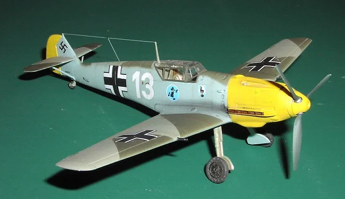 1/72 полимерная графическая литая сборная военная модель 72131 Германия Bf109e3 Сборная модель игрушки