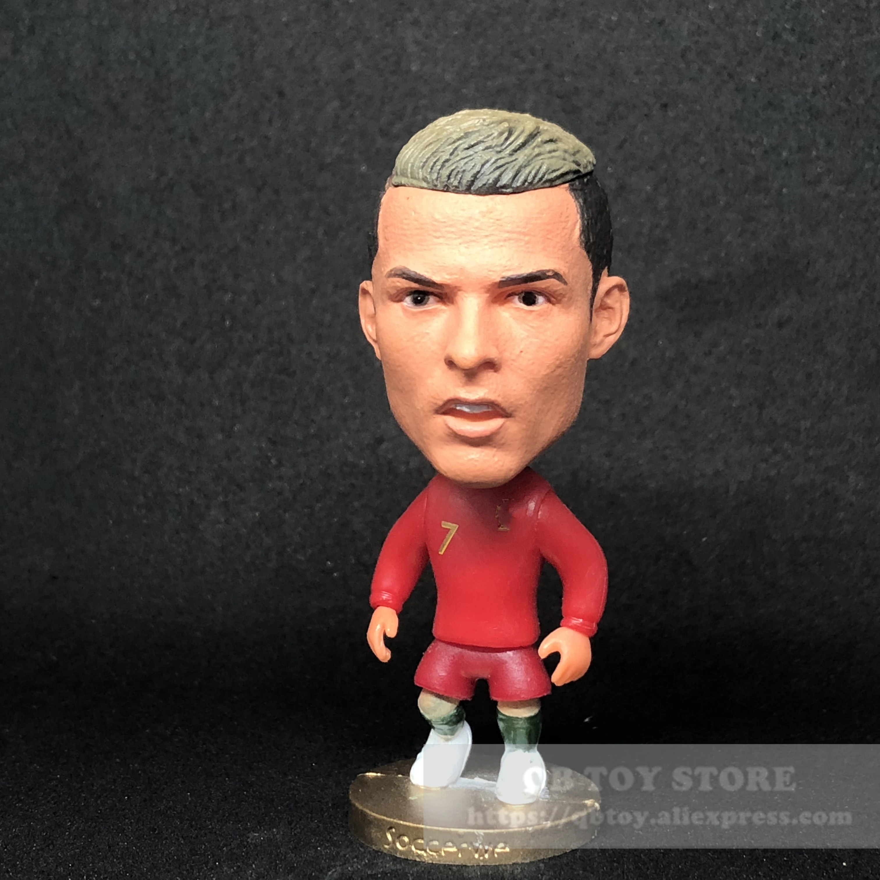 Soccerwe Dolls Figurine 2019 Portugal Ronaldo Long Sleeve Movable Joints Resin Model Toy Action Figure Dolls Collectible Gift