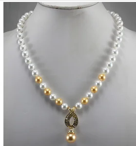 

WHITE PEARL NECKLACE