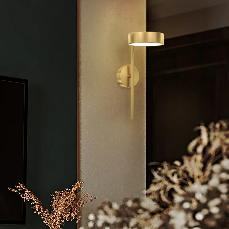 

Скандинавская светодиодная настенная лампа, креативный вращающийся минималистичный медный светильник для спальни, гостиной, коридора