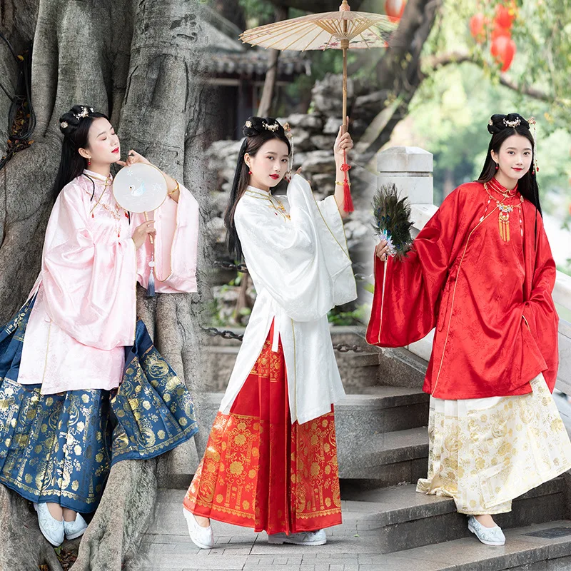 

Photo Shoot New Style Origional Improved Chinese Clothing Long Sweater with Zhijin Horse-face Skirt Copyright All phoenix yu fei