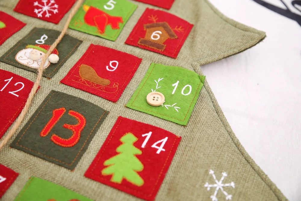 Christmas decorations selling Christmas tree linen calendar calendars shopping malls hotel family ornaments