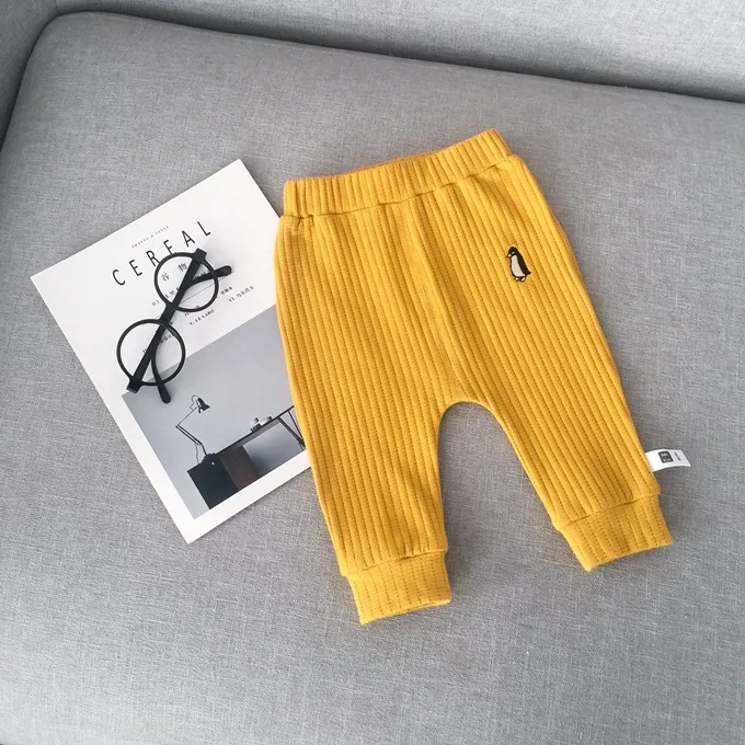 Mini Babe City/сезон осень; детская одежда в Корейском стиле; брюки с вышивкой пингвина; большие брюки для новорожденных