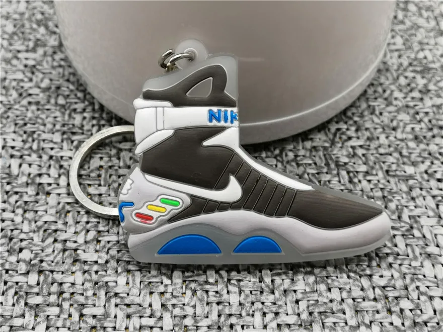 

Mini Cute Silicone Back To The Future II Glow In The Dark Air Keychain Kids Key Rings Sneaker Key Holder Mag Shoes Key Chain