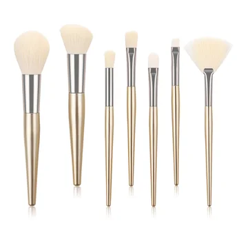 

7 Pcs/1 Set Durable Makeup Brush Kit Comestic Brushes Makeup Tools Comfortable Soft Powder Eyeshadow Brushes for Woman