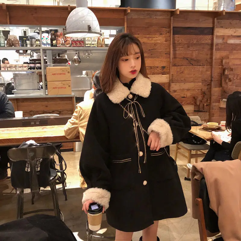 

2019 winter new style small fragrant lamb woolen woolen coat female mid-length bow woolen coat black