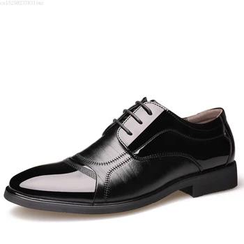 

2018 Man Flat Classic Men Dress Shoes Genuine Leather Wingtip Carved Italian Formal Oxford Plus Size For Winter pu Dress Shoes