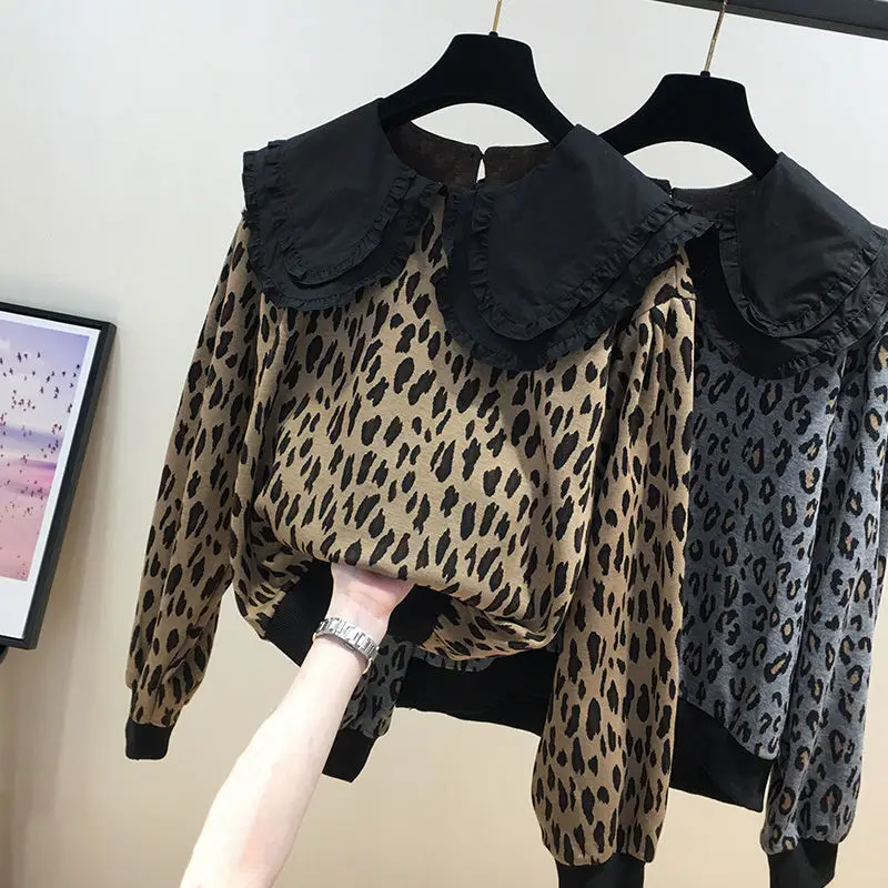 

Women's Autumn 2021 New Doll Collar Leopard Print Design Sense Niche Sweater Fashion Western Style Blouse Women