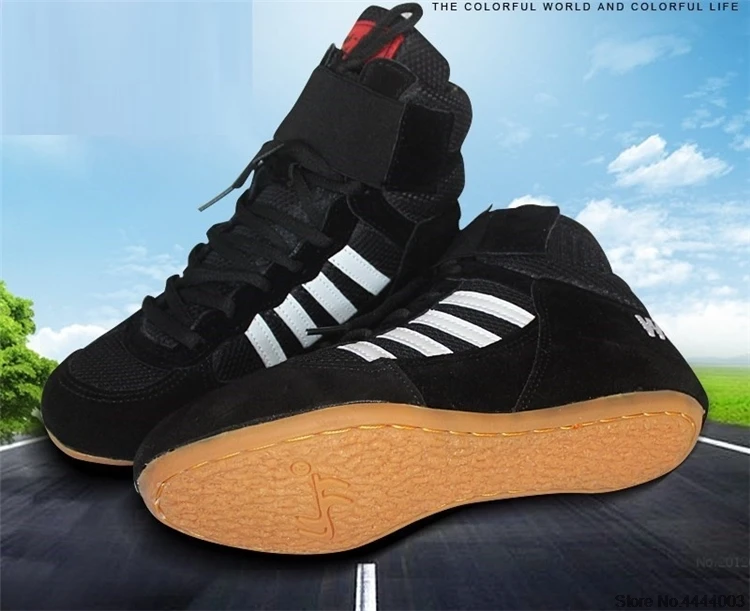 Mens Boxing Wrestling Shoes Cow Muscle Outsole Breathable Combat Shoes Mens Soft Lightweight Fighting Boots D0556