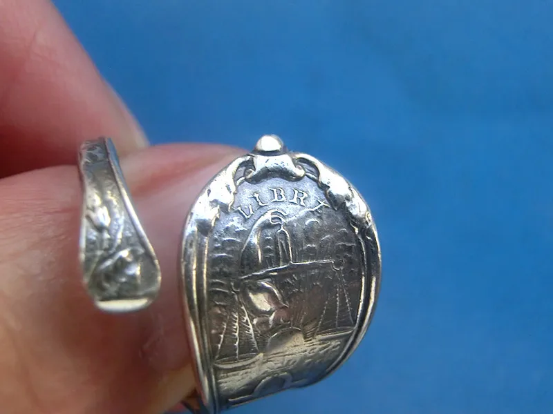 Серебряное кольцо Libra из стерлингового серебра 925 пробы