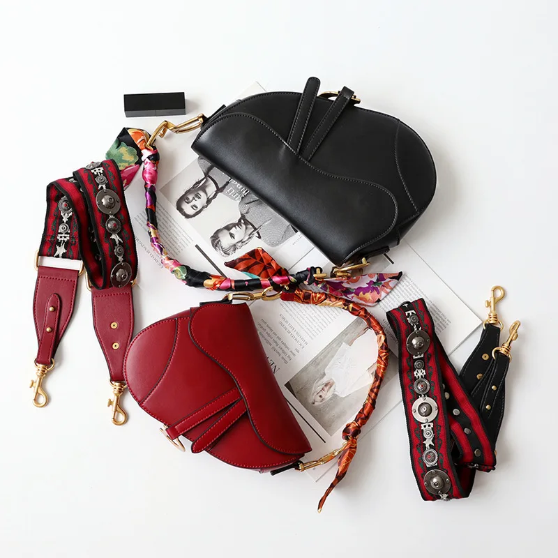 

Autumn And Winter New Catwalk Saddle Bag Retro Flip Leather Handbag Designer Handbag High Quality Luxury Handbags TNT56