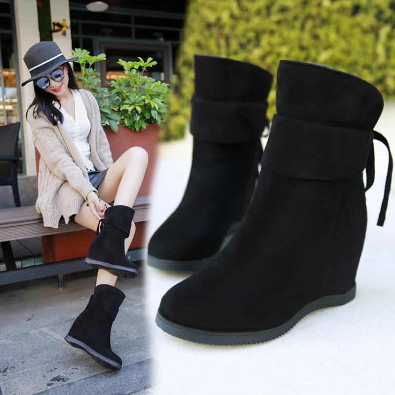 Осенние ботинки «Челси» с круглым носком без шнуровки женские ботинки до середины икры на танкетке Повседневная модная обувь из флока размера плюс