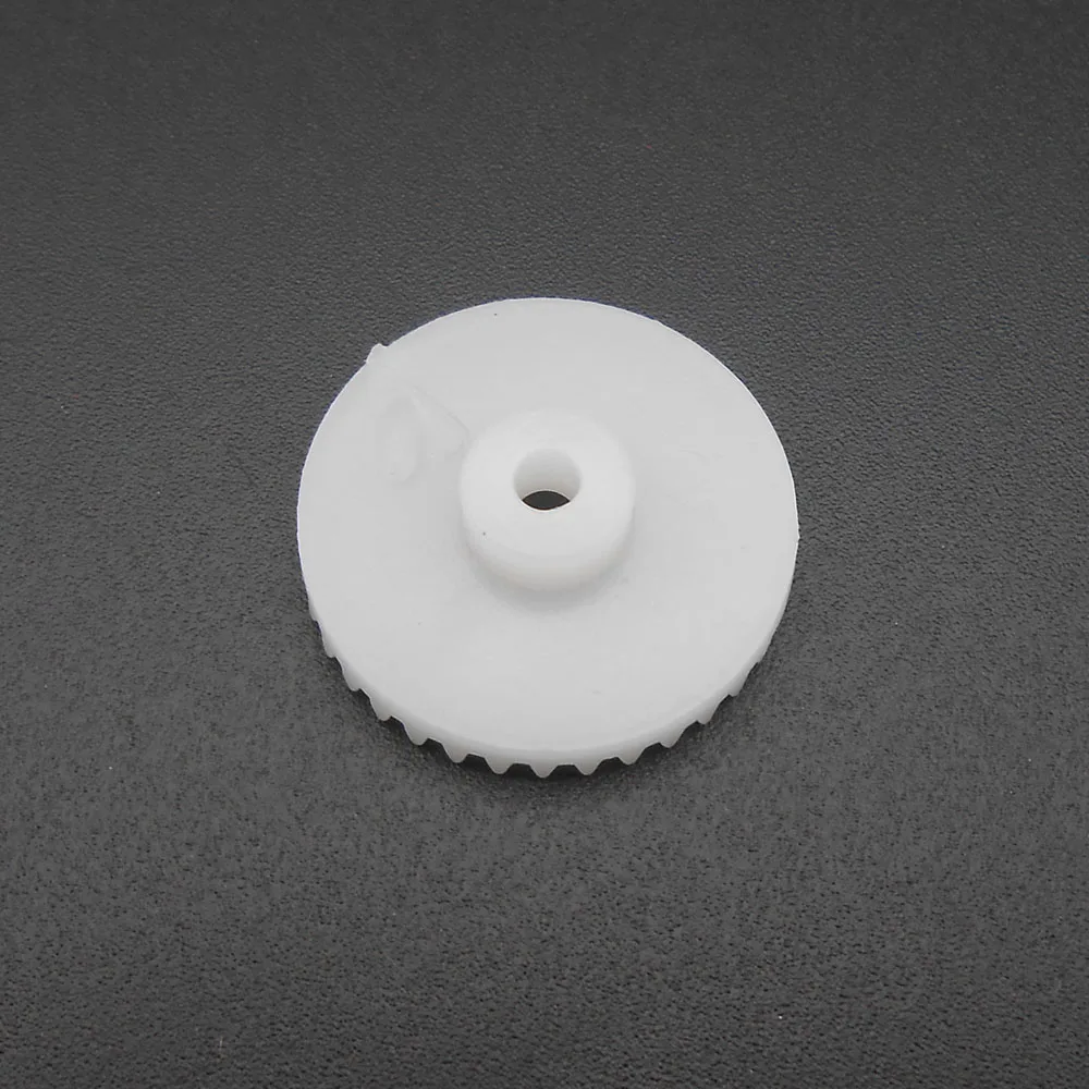 50Pcs 0.5M 36T Plastic Crown Gear 0.5 Modulus 36 Teeth Aperture 2.5mm 2.45mm Tight Distribution 5.4MM X 19MM Gears C362.5A T=36