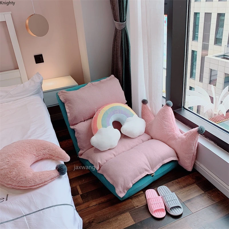 怠け者ソファー畳寝室小ソファーリビングベッドの上