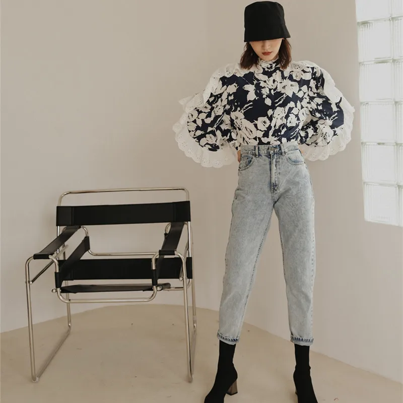 Autumn and Spring New Women Shirts Floral Lace Edge Shirt Elegant Women Slim Blouse Printing Splicing Lace Womens Clothing