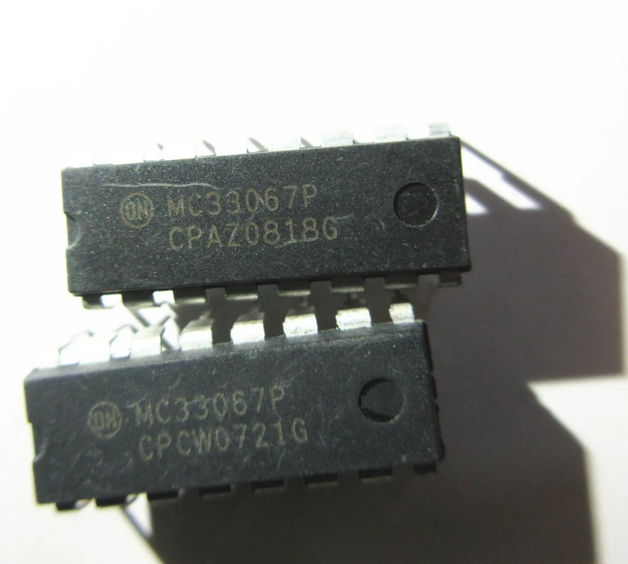 10 шт в упаковке, новая MC33067P MC33067PG DIP-16