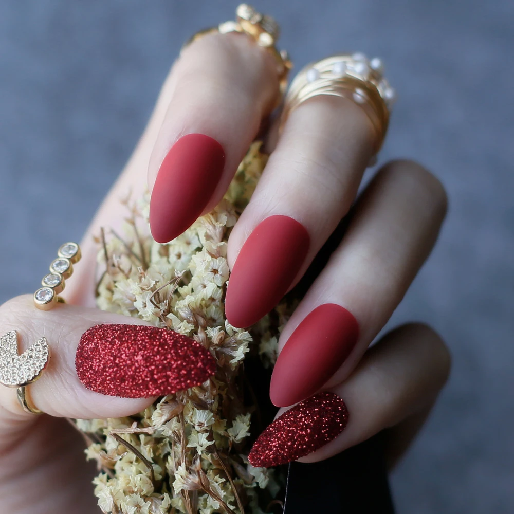 50+ Best Festive Christmas Nails : Glitter & Reindeer Red Matte Nails