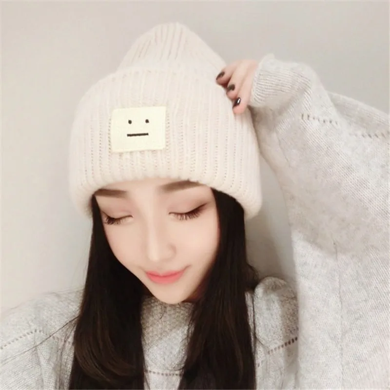 Korean New Hat Autumn Winter Fashion Warm knit Cap British Style Smiley Head Casual Knitted Cap For Women Outdoors Headwear