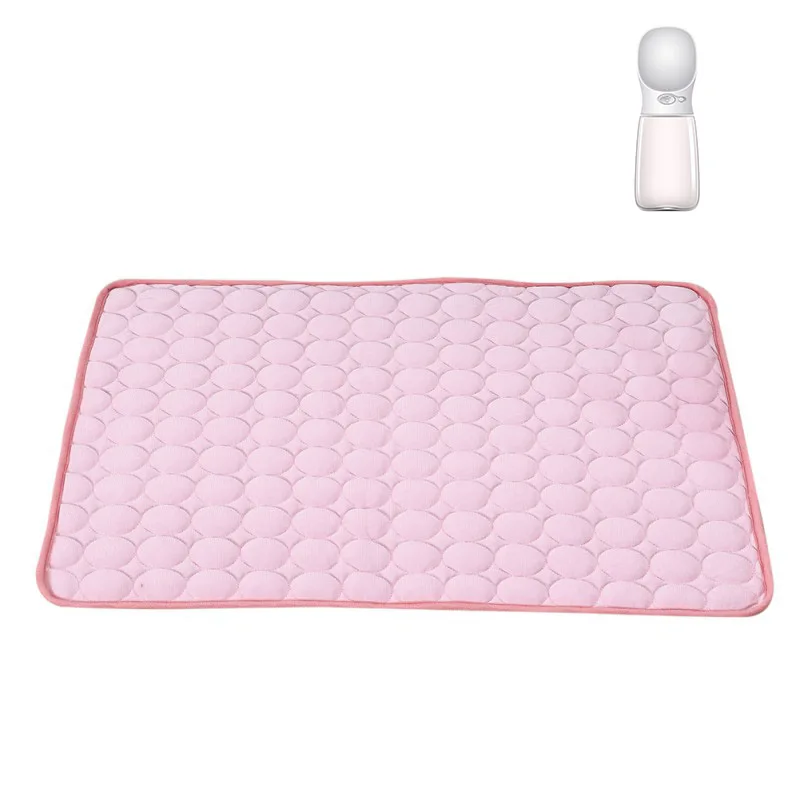 as show Drop ship Pet Dog Summer Cooling Mats with Pet water bottle - Цвет: as show