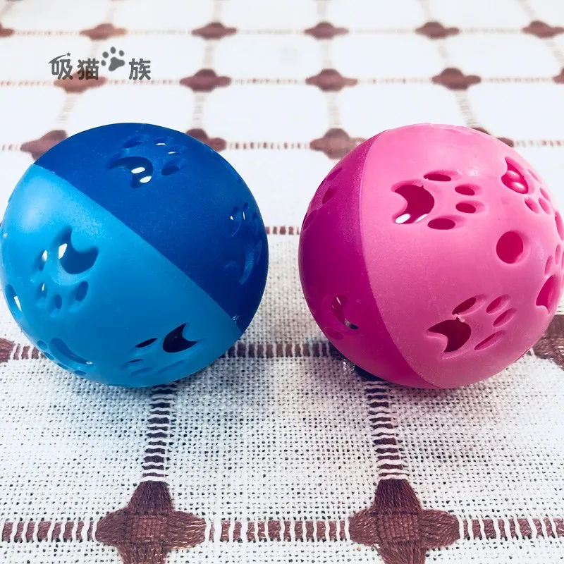 Присоска для кошек семья(домашнее животное) Кот мяч 2-Pack маленький колокольчик в игрушки для кошек озвученные xiang qiu играть с кошкой