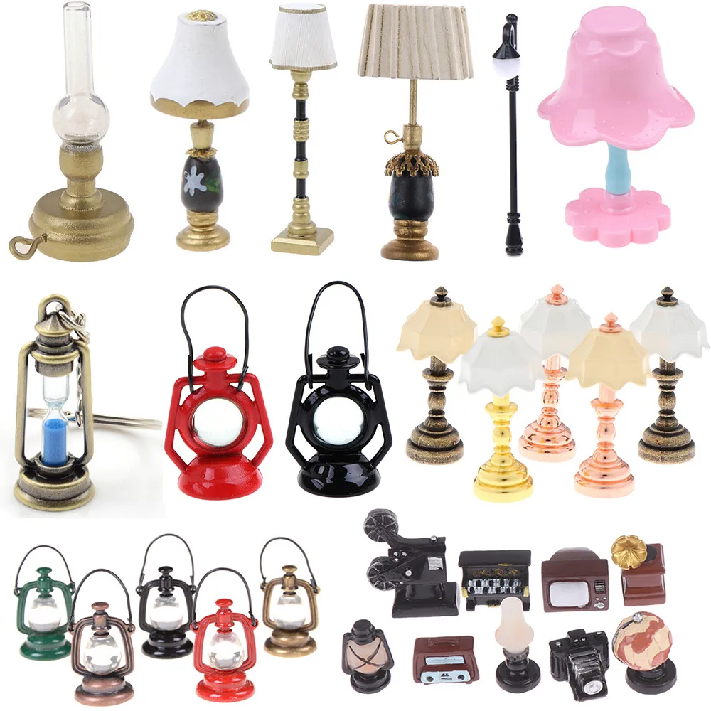 1/2 pièces Mini 1:12 Miniature Table chandelier rétro kérosène lampe maison de poupée lampes décor accessoires maison de poupée meubles jouets