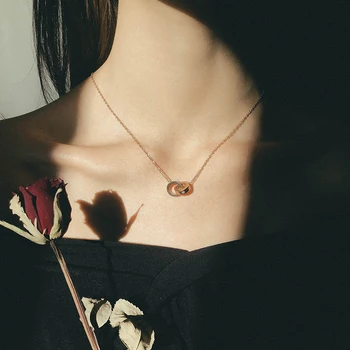 

Temperament Sexy Titanium Steel Double Buckle Clavicle Chain Girl Student Short Fund Neck Necklace Jewellery