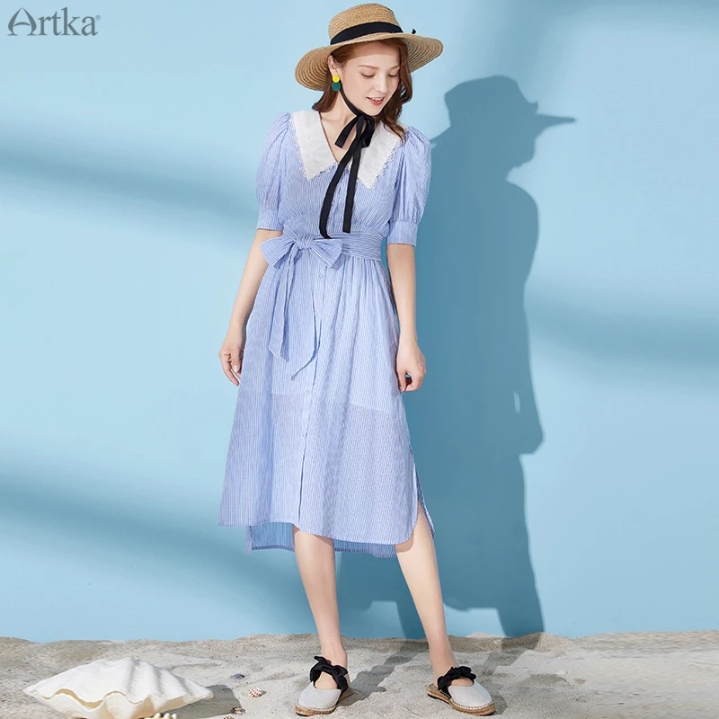 Женское платье в полоску ARTKA синее с поясом V образным вырезом и модель LA21208X на