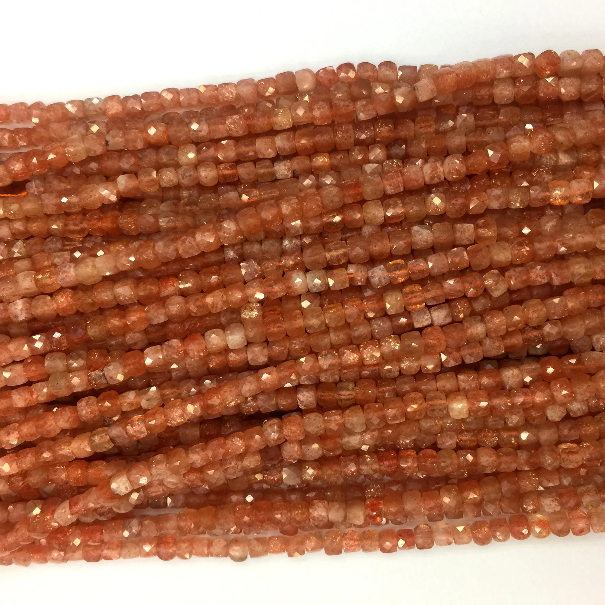 Натуральная оранжевая Золотая олигослаза Sanidine Sunstone ручная огранка граненый квадратный куб маленькие бусы ожерелья или браслеты 06101
