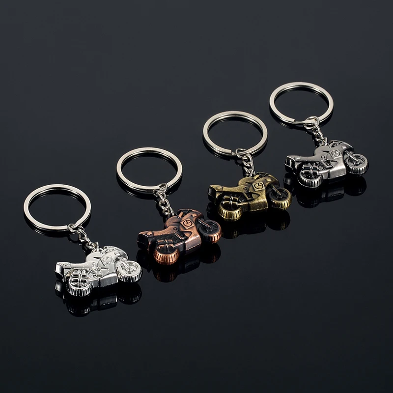 Metal Keychain Motorcycle Keychain Car Key Chain Retro Motorcycle Shape Car Key Holder Metal Bag Charm Accessories 3D Craft Keychain Muilt Color Accessories