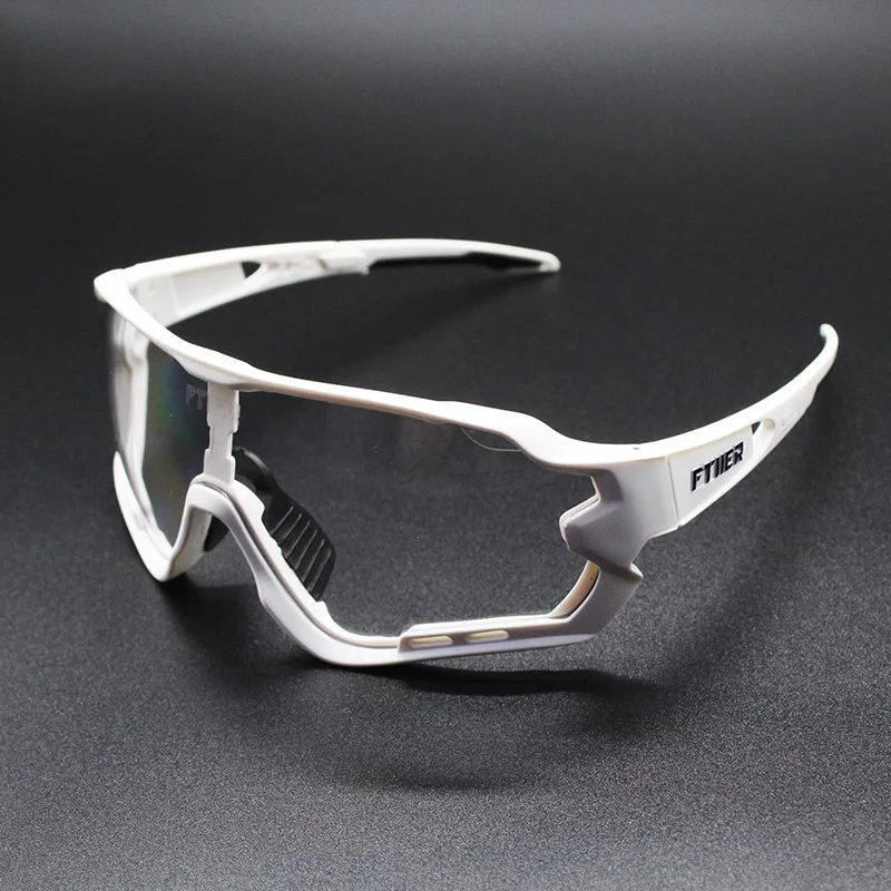 Photochromic Sunglasses Auto Lens TR90 Sports Cycling Discoloration Glasses Men Women MTB Road Bike Bicycle Eyewear