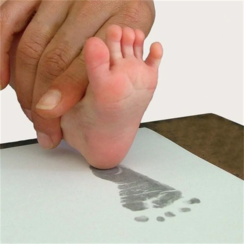 Newborn Baby Footprint Handprint Ink Pad Kit Disposable Printing Oil DIY Photo Frame Pet Cat and Dog Paw Print Fingerprint Child