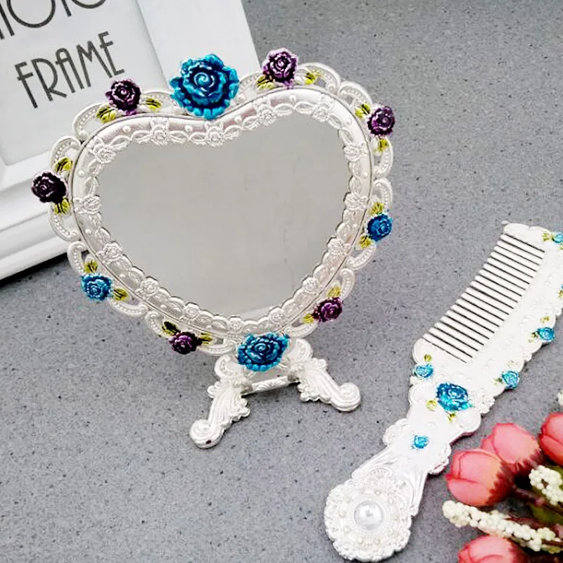 

European Heart Handle Mirror with Comb Set Retro Metal Cosmetic Mirror Folding Table Mirror Birthday Gift