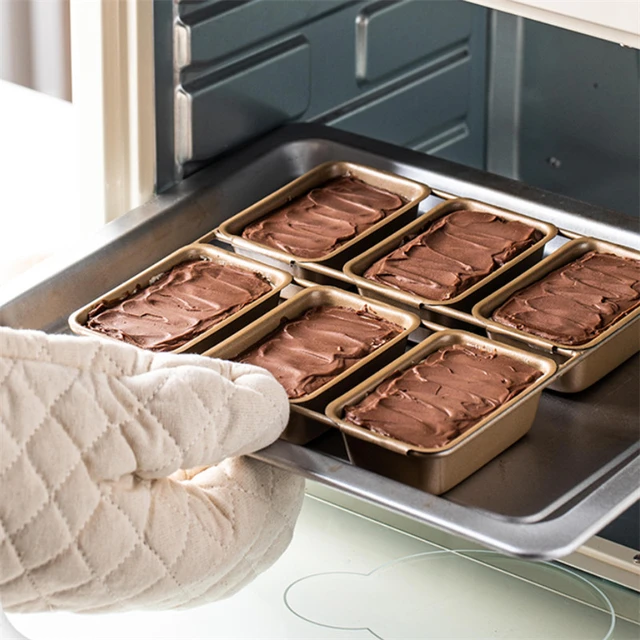 Baker's Edge Brownie Pan - The Original All Edges Brownie Pan for Baking