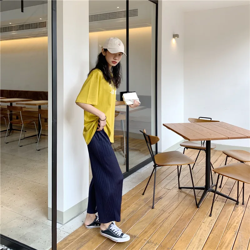 Miyake's loose slim wrinkled wide-legged pants and nine-minute pants free shipping