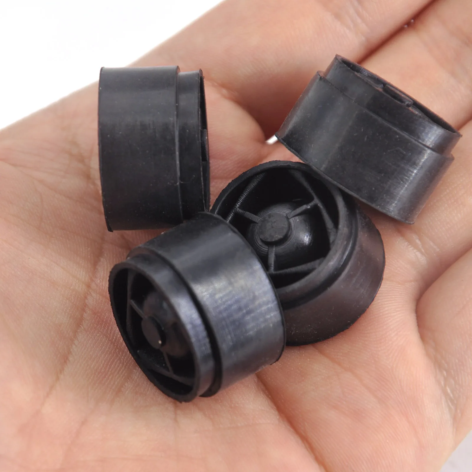 4Pcs Engine Rubber Mounting Bush For Ford Focus II 2004-2011 OE#4M5G-6A994-AA 1434444 Protective Cover Under Guard Plate Rubber