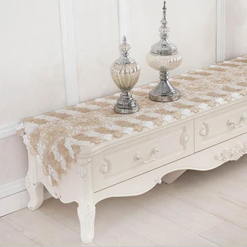 

Proud Rose Lace Embroidery Table Runner TV Cabinet Cover Cloth Tea Table Flag Pastoral Table Cloth Wedding Table Decoration