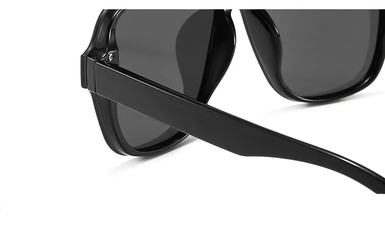 12919117837_1204567008