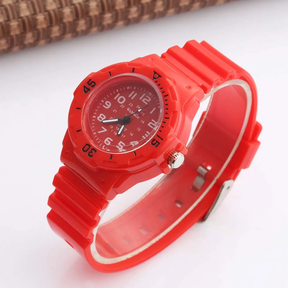 Часы наручные женские кварцевые модные повседневные спортивные аналоговые