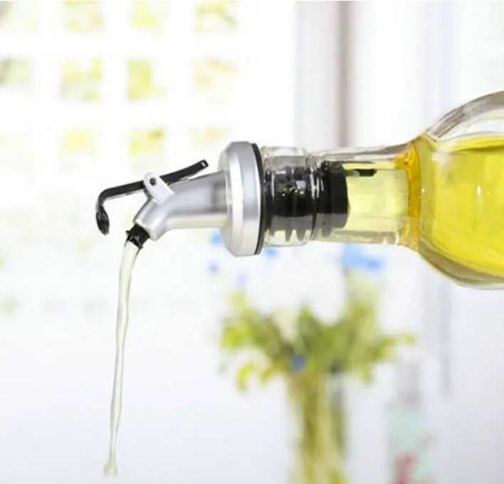 Oil Bottle Nozzle Controllable Sealing Press Type Oil Vinegar Stopper Kitchen Seasoning Bottle Accessories