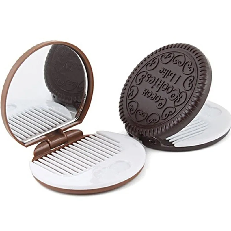 

1Pcs Cookie Shaped Chocolate Mini Makeup Mirror Compact Pocket Mirror Portable Folding Cosmetic Mirror With 1Pc Comb Women T0692