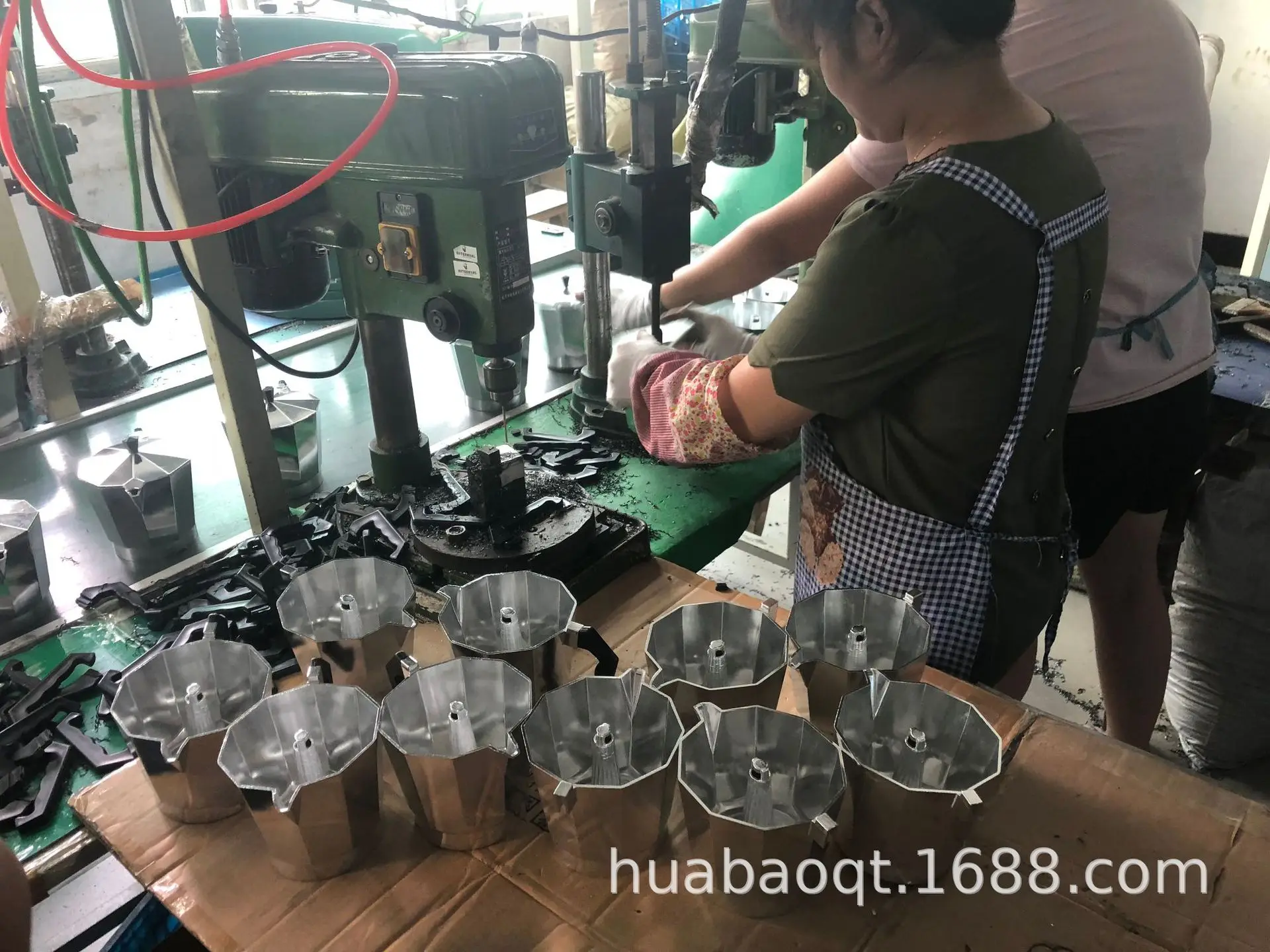 Cross Border Hot Selling Wish Manufacturers Currently Available Wholesale Aluminum Mocha Pot/Coffee Pot Can Put Electromagnetic