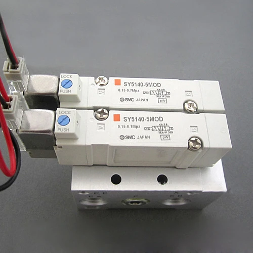

672100250000 Electro-Magnetic Valve :SS5Y5-42-02-C6 solenoid valve for Tajima embroidery machine spare parts