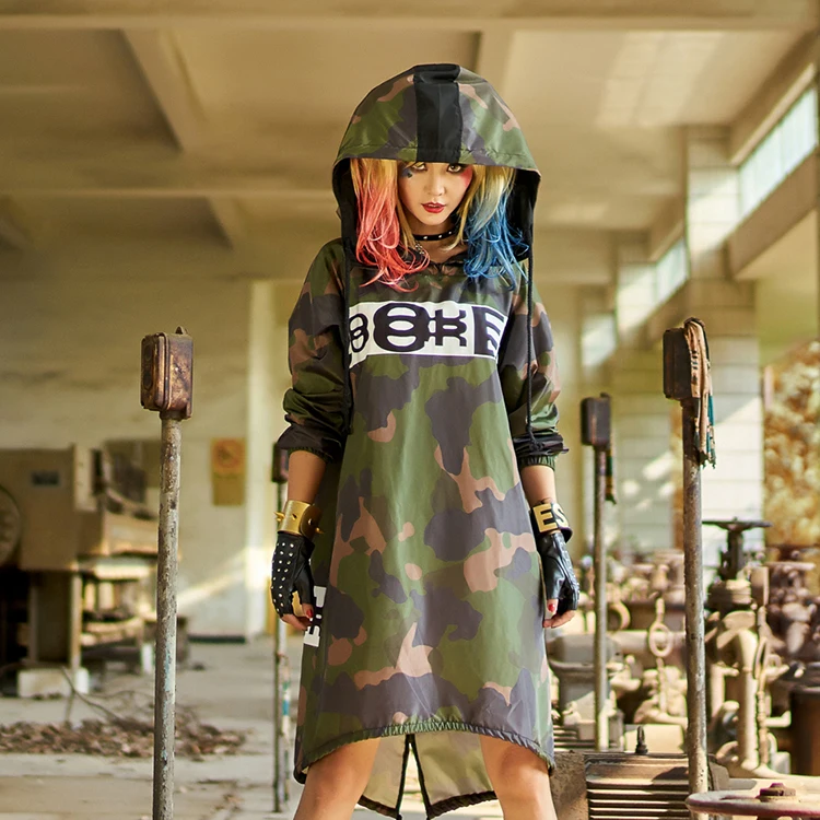 

Hip Hop Design Camouflage Thin Trench Coat Women Autumn Long Style Hooded Outfit Street Wear Loose Dance Coat Tops