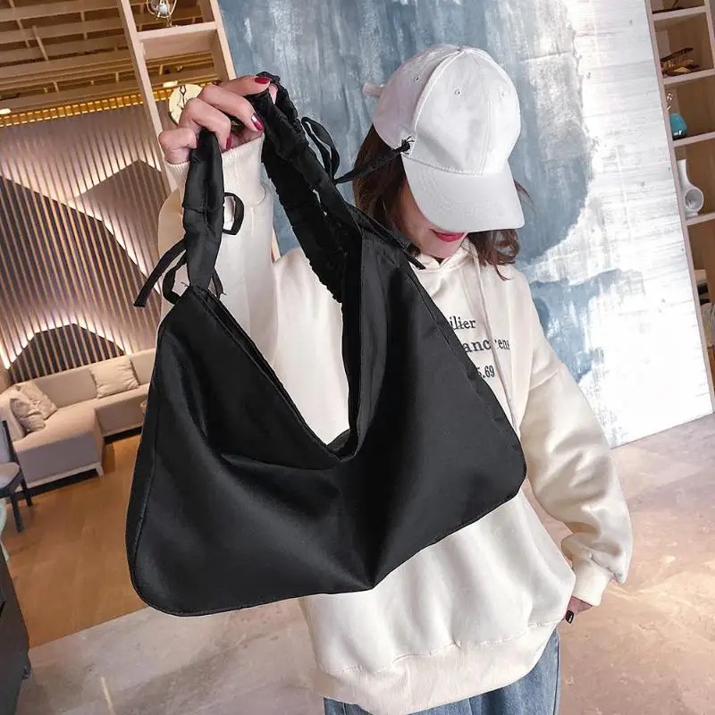 Nylon Casual Messenger Bag Women Pleated Shoulder Strap Crossbody Handbag Female Crossbody Shoulder Bags Ladies Handbags