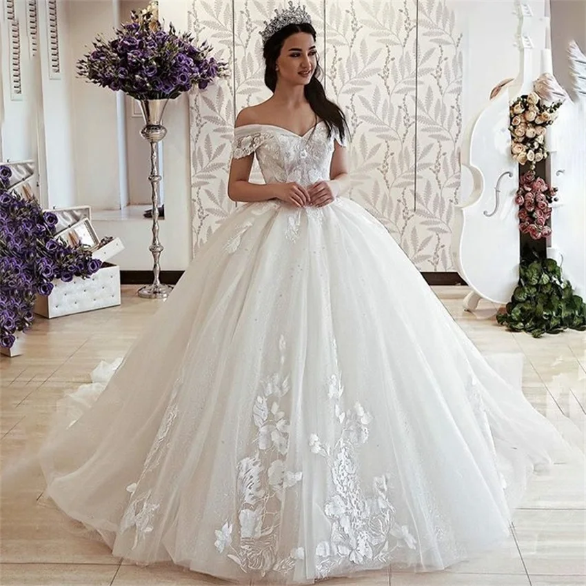 

2020 Luxury Lace Appliques Wedding Dresses Off the Shoulder Court Train Lace Up Back Wedding Gowns Bride Dresses robe de mariee