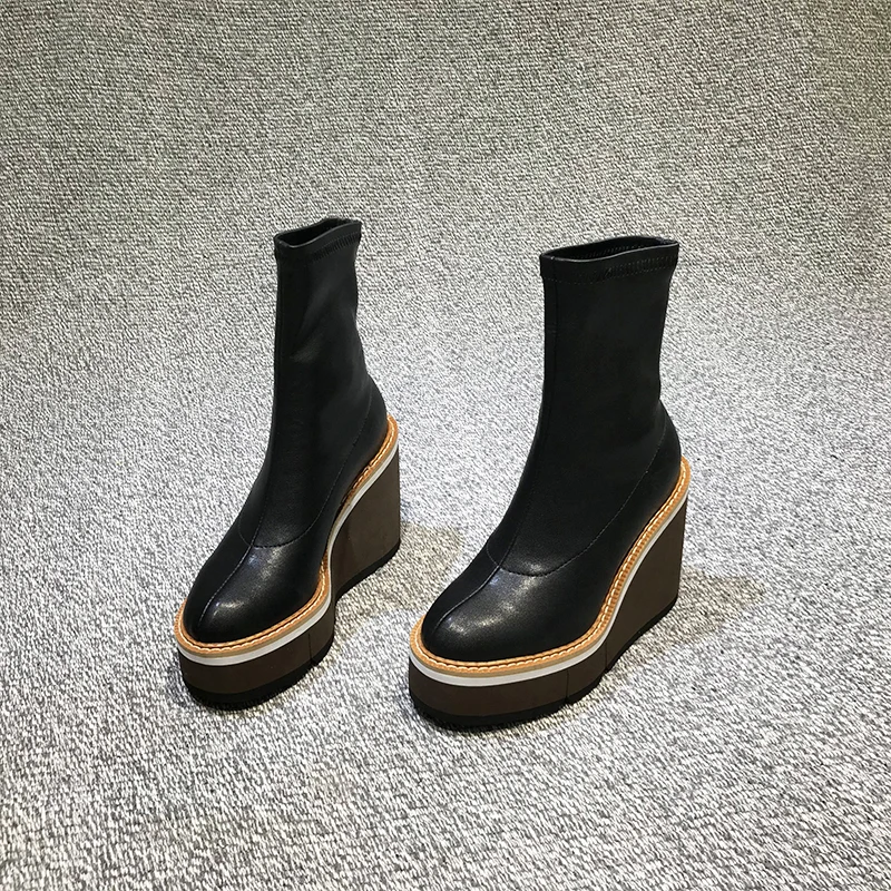 Scarpe donna/женские ботинки; женская обувь из флока; chaussures femme; Плюшевые ботинки на платформе; теплые женские зимние ботинки без застежки