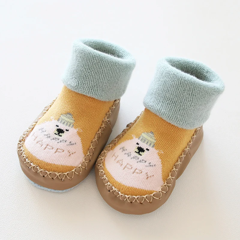 Yellow cake bear Детские Нескользящие носки для мальчиков и девочек, для новорожденных, зимние, хлопковые, махровые, плотные, теплые, длинные носки, обувь с кожаной подошвой, носки с рисунками для малышей - Color: Yellow cake bear