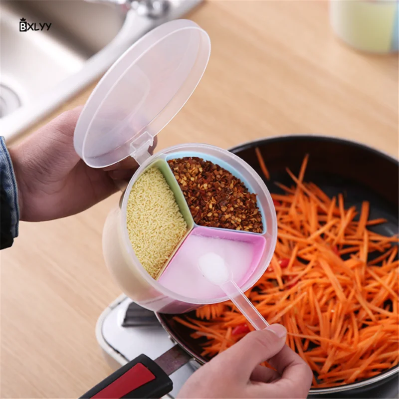 

BXLYY Hot 3 Grid Seasoning Box Kitchen Accessories Gadgets Plastic Seasoning Box with Small Spoon Kitchen Utensils Container.7z