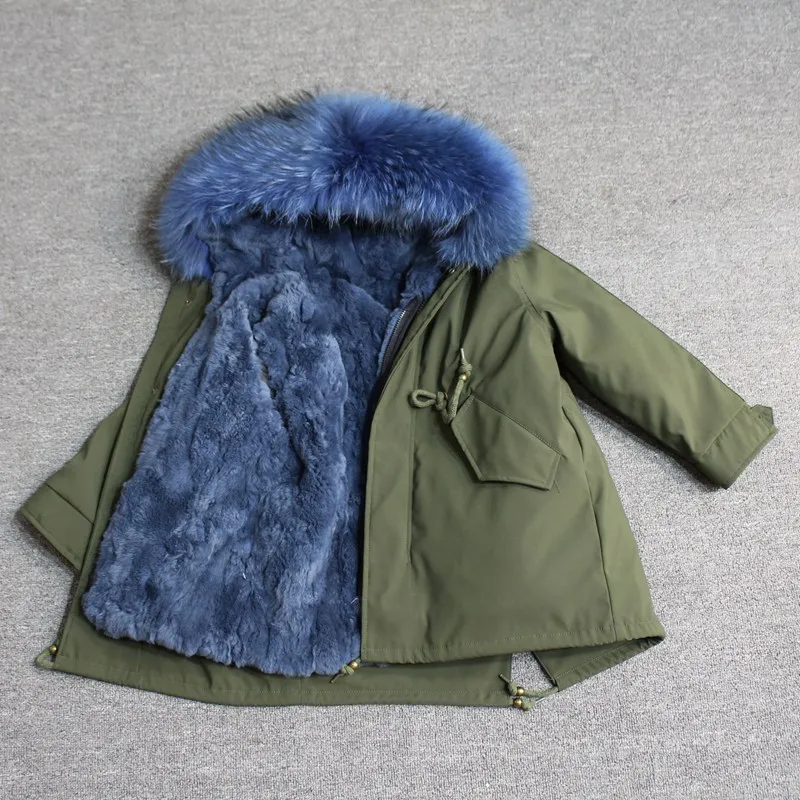green lake blue fur Куртки из натурального меха кролика Рекс, парки с большим воротником из меха енота с капюшоном для маленьких девочек, одежда детская зимняя куртка для мальчиков - Цвет: green lake blue fur